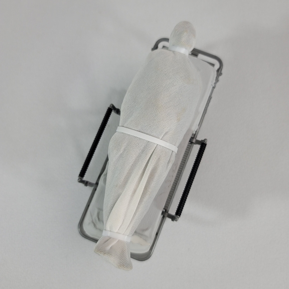 X-Files 1998 Body On Hospital Gurney Toy Figure By McFarlane Toys - Picture 8 of 15